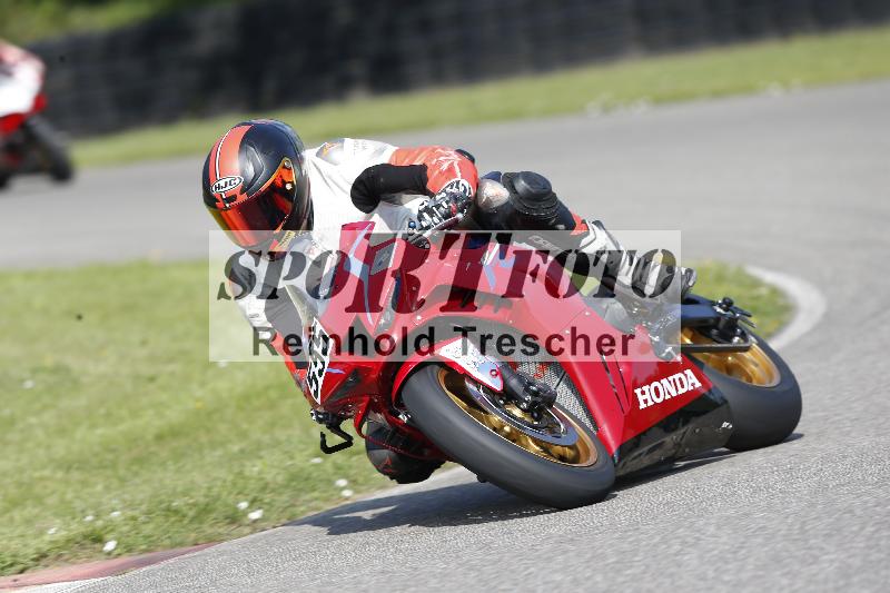 /45 10.08.2025 Plüss Moto Sport ADR/Freies Fahren/555